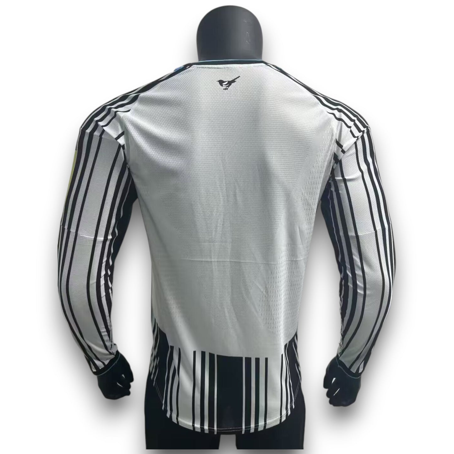 Camiseta Newcastle 2026-2027 Local Manga Larga - Version Pro Player