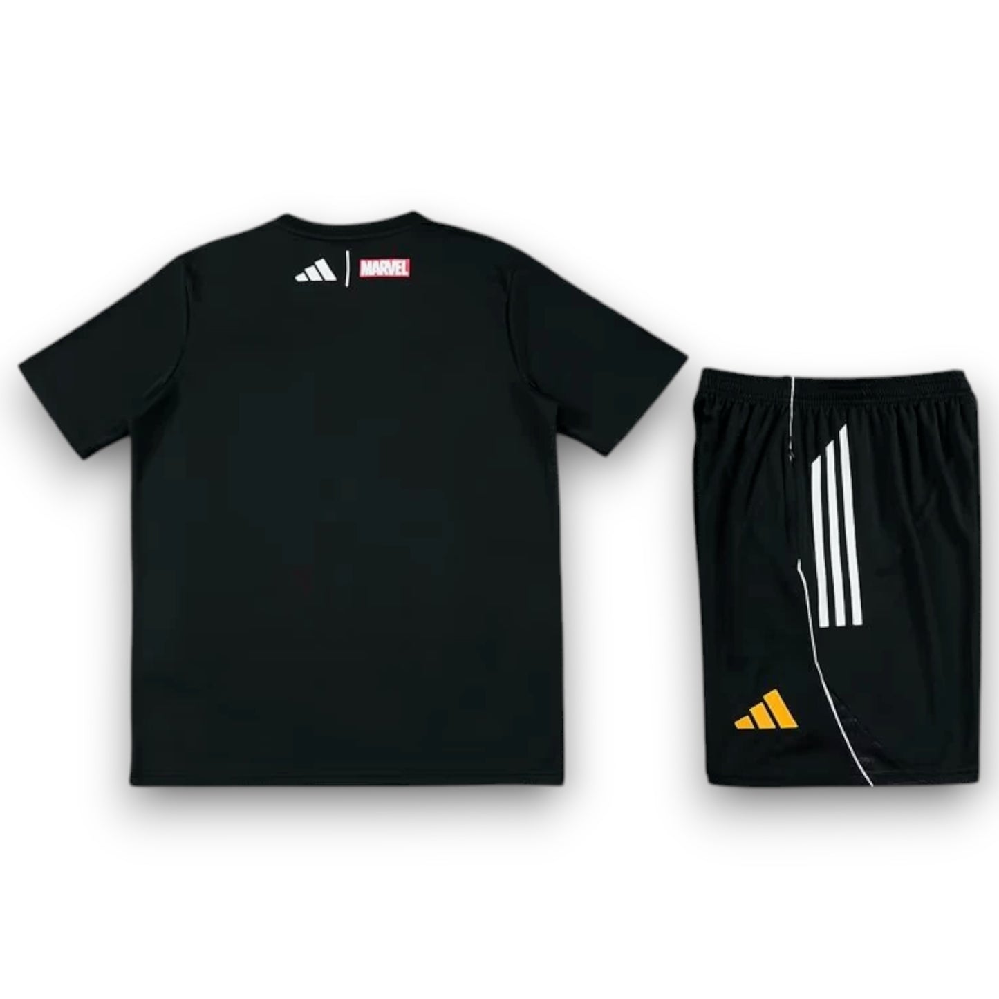 Conjunto Real Madrid x Marvel 2026-2027 - Entrenamiento Black