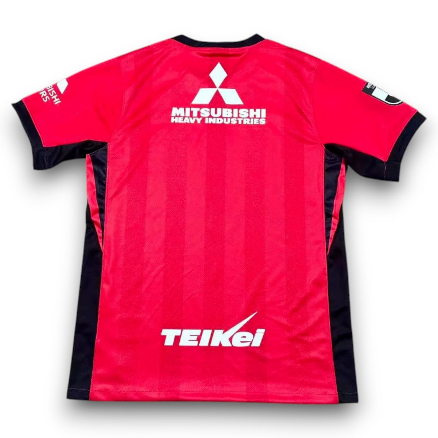Camiseta Urawa Red Diamons 2026-2027 Local