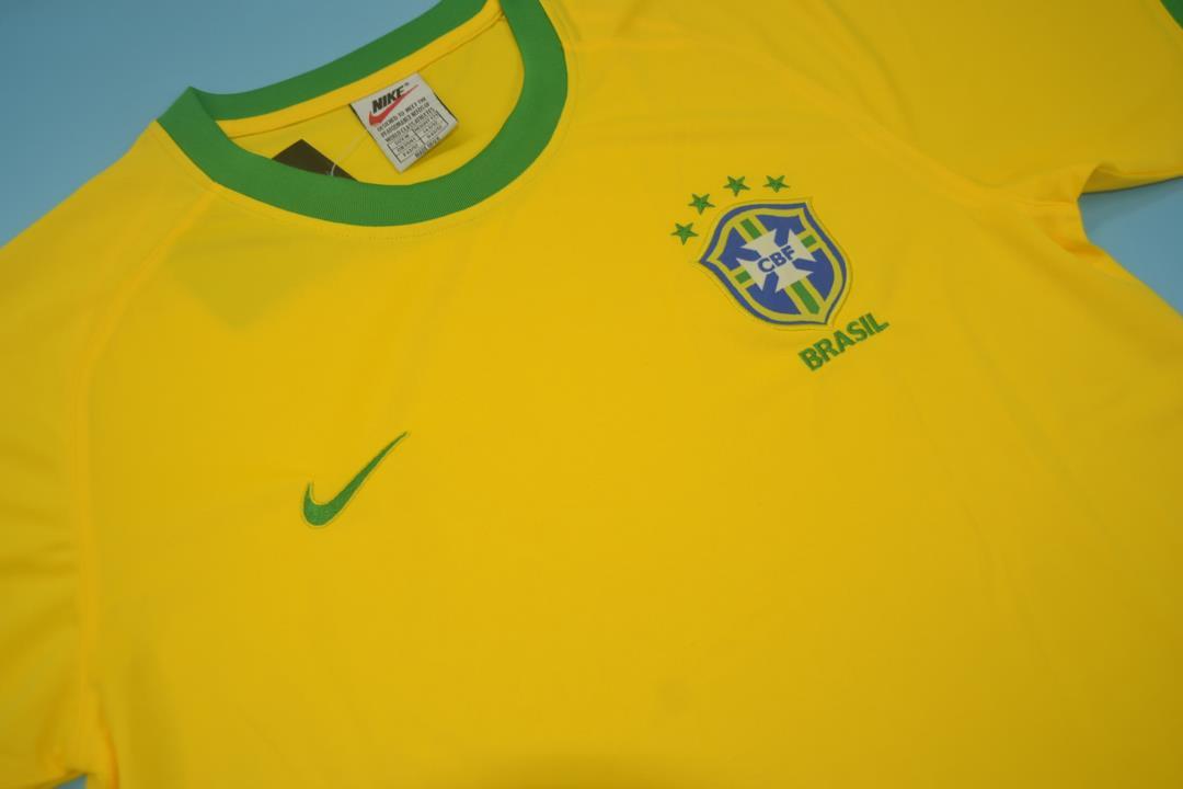 Camiseta Brasil 2000 Local