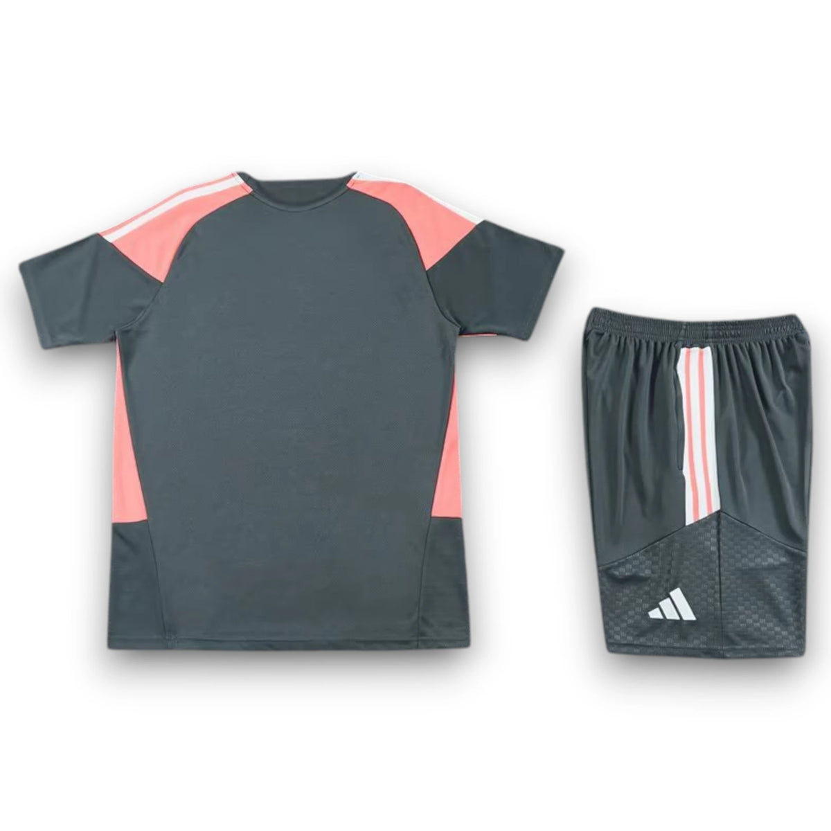 Conjunto Real Madrid 2026-2027 Altyernativo 2 - Entrenamiento