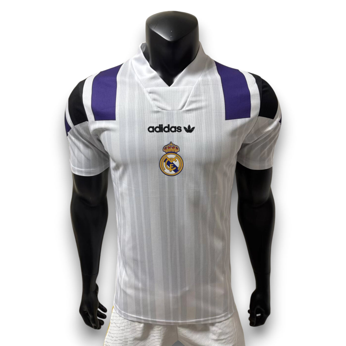 Camiseta Real Madrid 2026-2027 Entrenamiento Retro - Version Pro Player