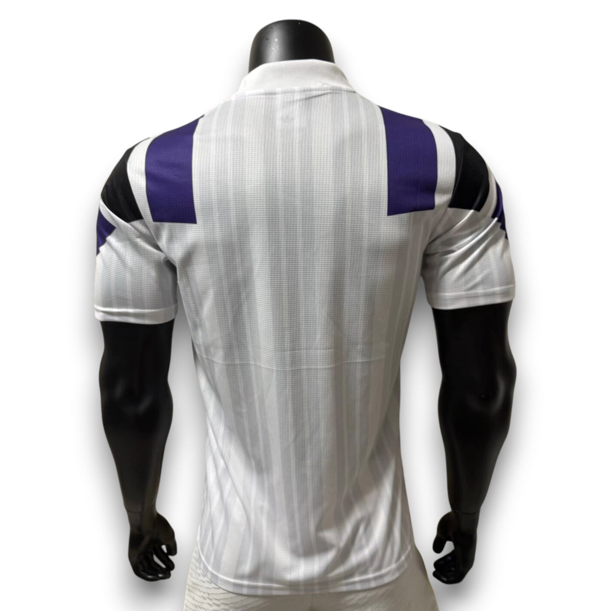 Camiseta Real Madrid 2026-2027 Entrenamiento Retro - Version Pro Player