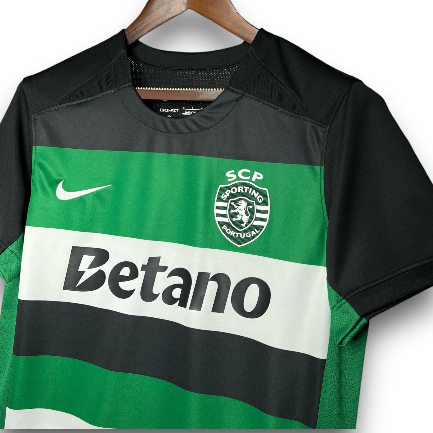 Camiseta Sporting Lisboa 2024-2025 Local