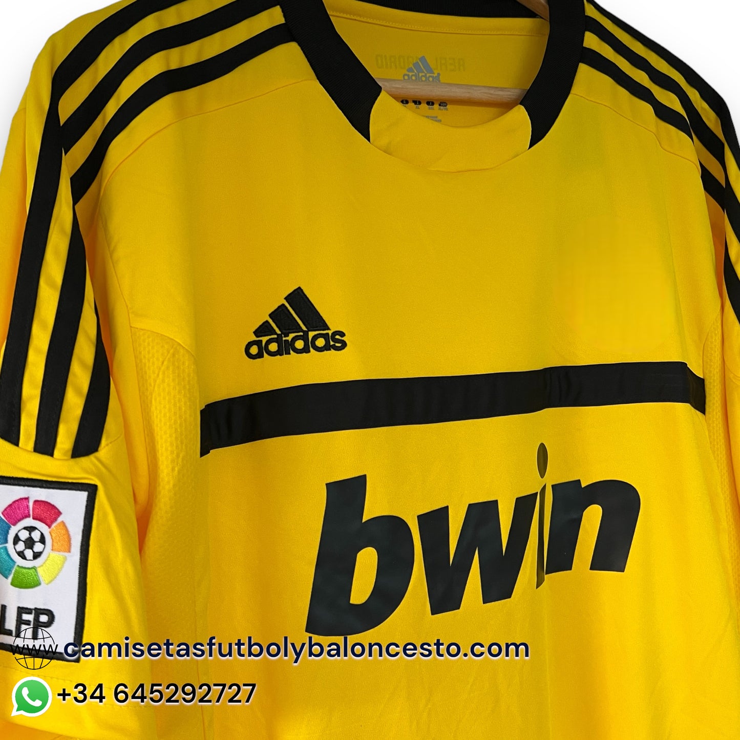 Camiseta Real Madrid 2011-2012  Portero