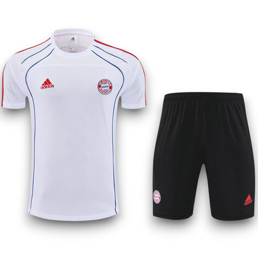 Conjunto Bayern 2025-2026 - Entrenamiento 2