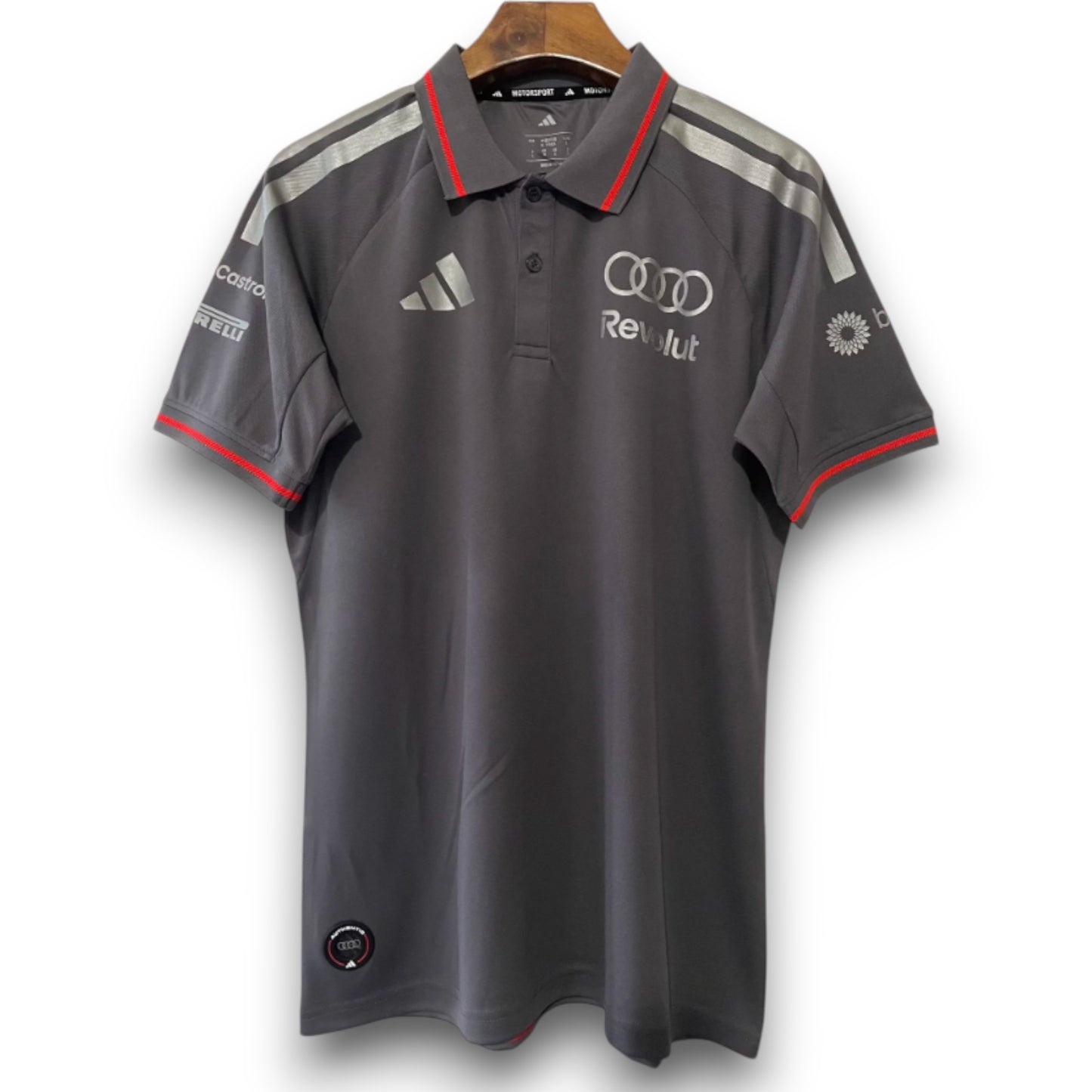 Polo equipo Audi F1 2026