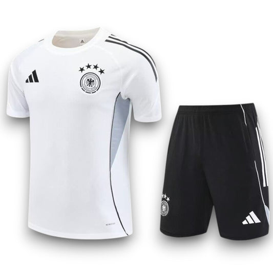 Conjunto Alemania 2025-2026 Local - Entrenamiento