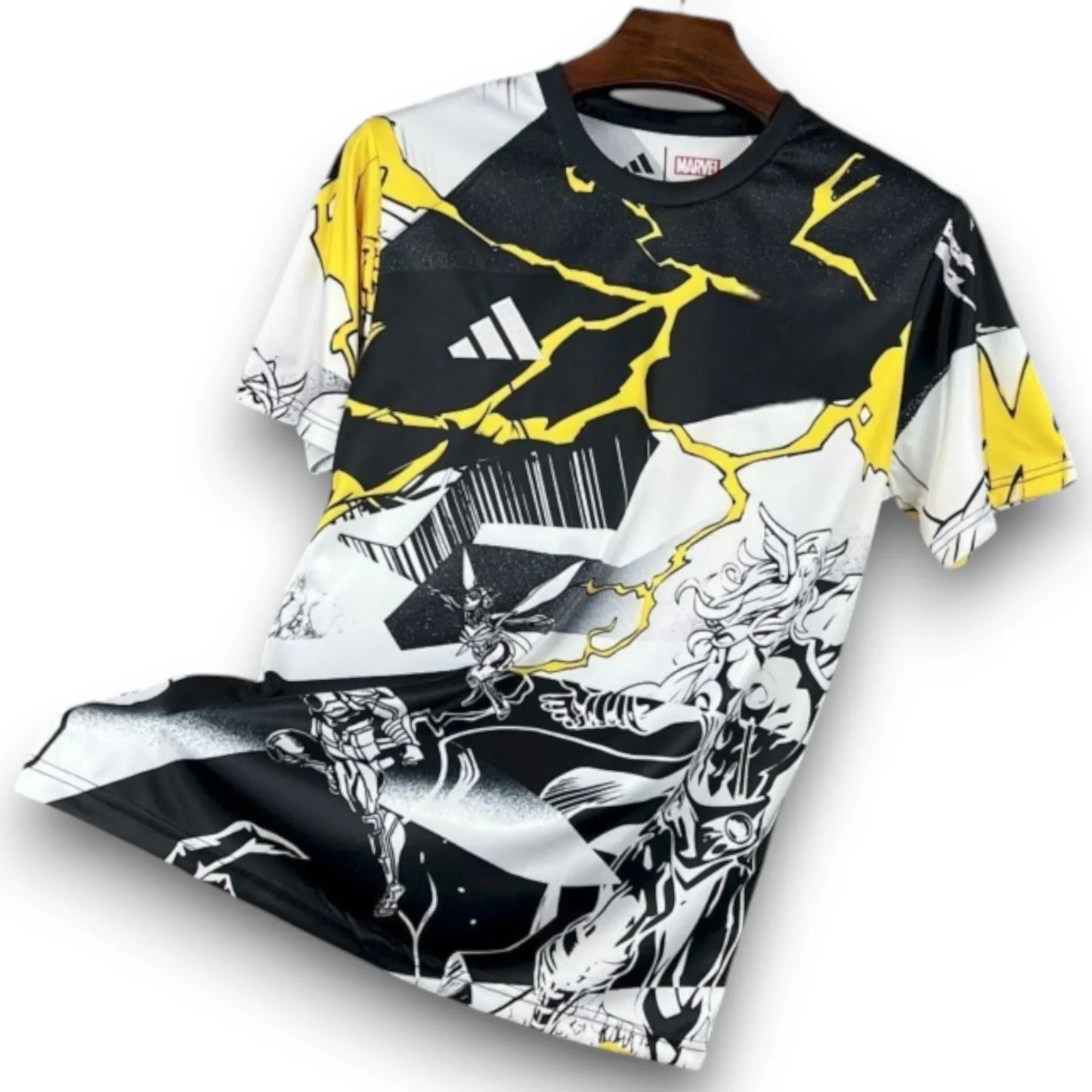 Camiseta Real Madrid x Marvel 2025-26