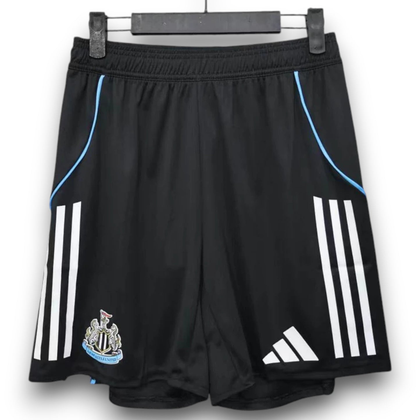 Pantalón corto Newcastle 2025-26 Local