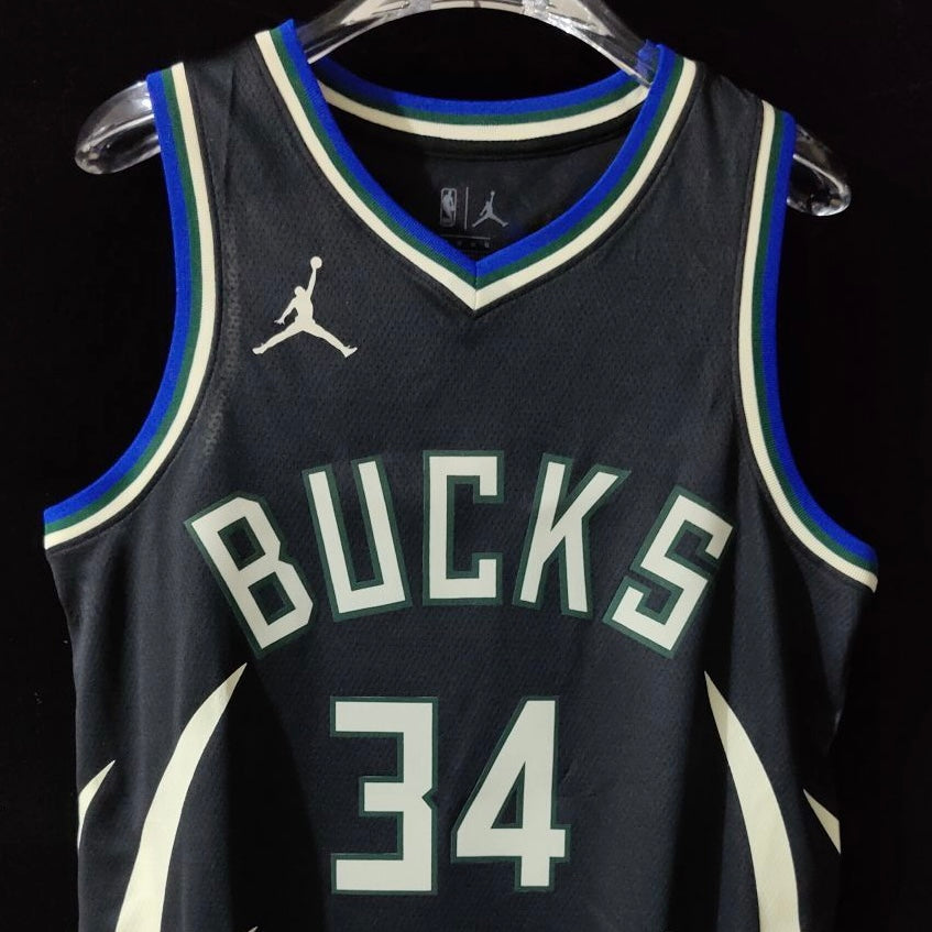 Camiseta Milwaukee Bucks - Statement Edition - 22/23